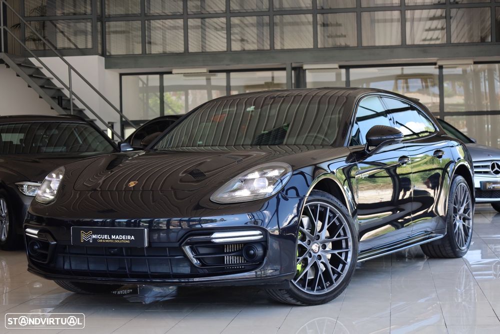 Porsche Panamera Sport Turismo - 18