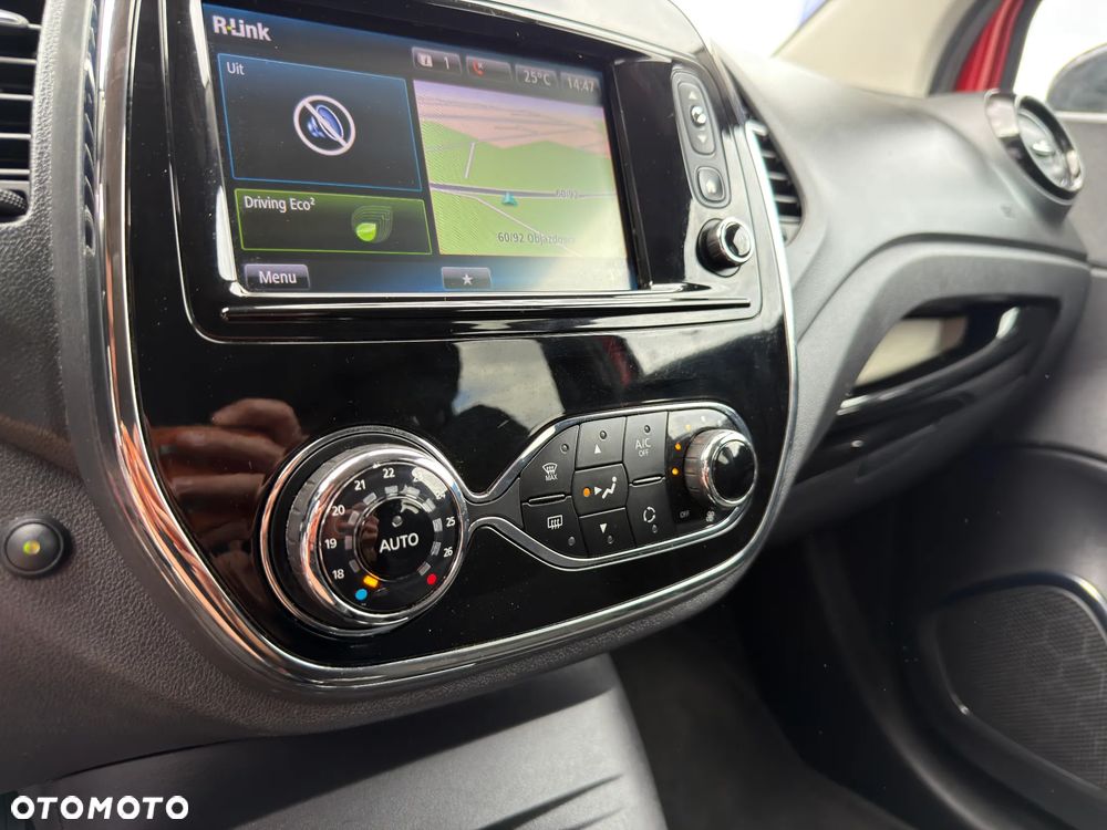 Renault Captur 0.9 Energy TCe Helly Hansen - 30