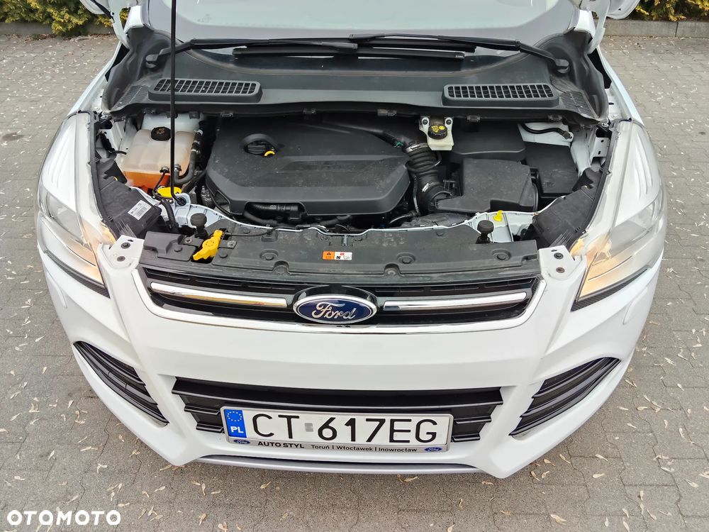 Ford Kuga 1.6 EcoBoost 2x4 Titanium - 16