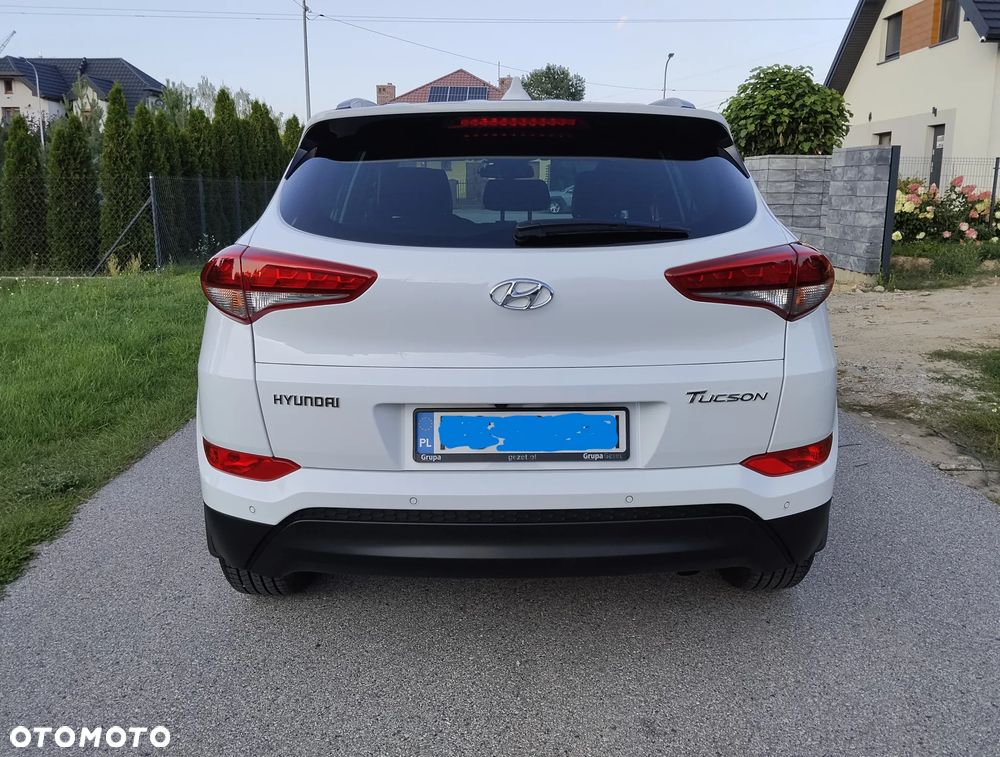 Hyundai Tucson 1.6 GDI BlueDrive GO 2WD - 9