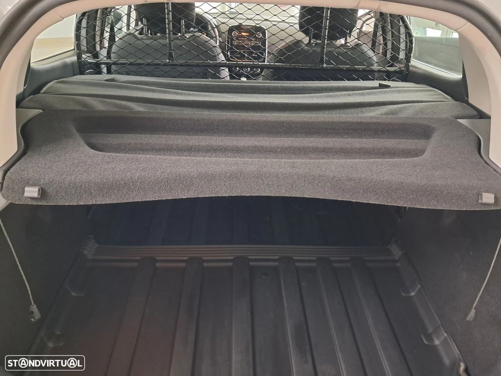 Renault CLIO  VAN C/IVA DEDUTÍVEL - 9