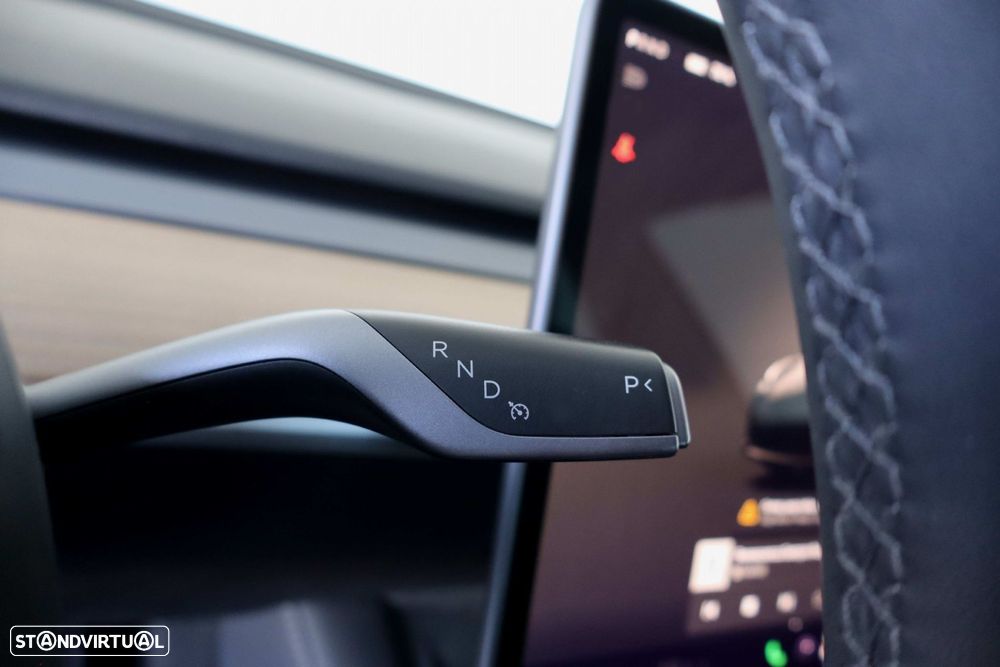 Tesla Model 3 - 29
