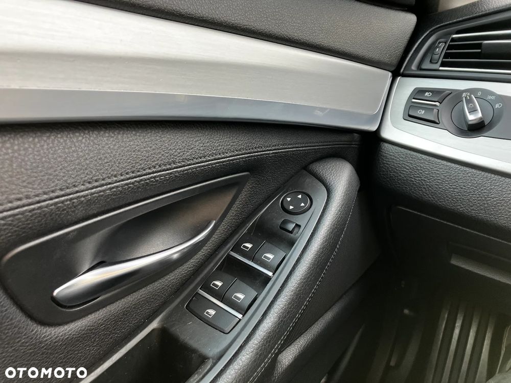 BMW Seria 5 520d Efficient Dynamics - 20