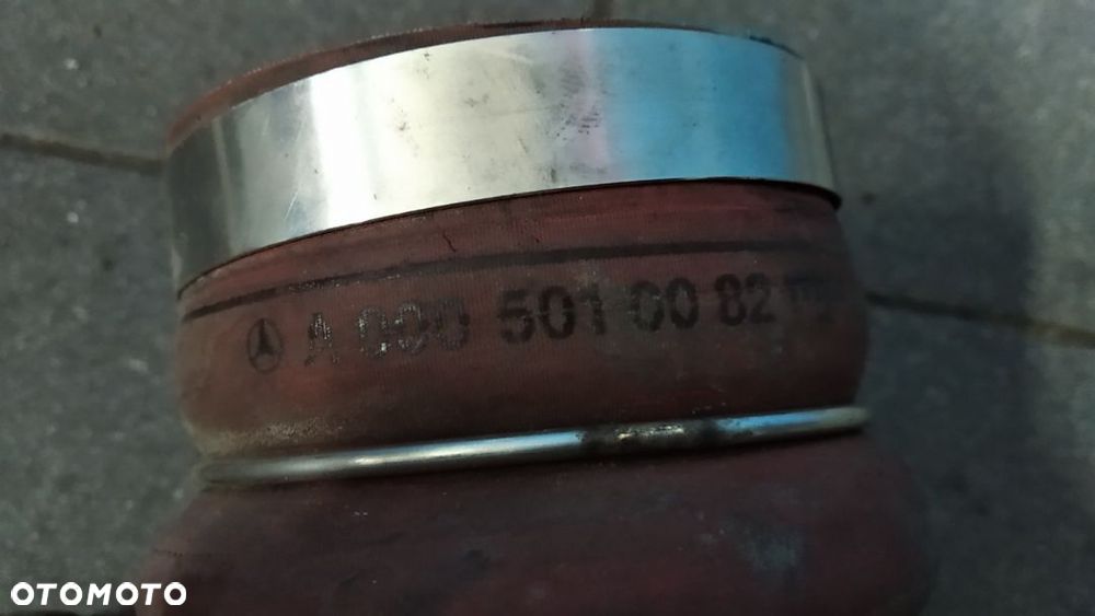 Rura dolotu intercoolera Mercedes Atego A0005010082 - 2