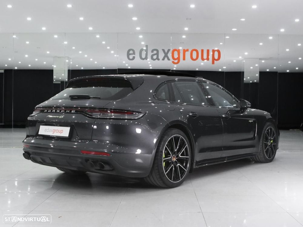 Porsche Panamera Sport Turismo 4S E-Hybrid - 3
