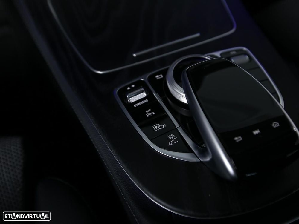 Mercedes-Benz E 300 de Avantgarde - 23