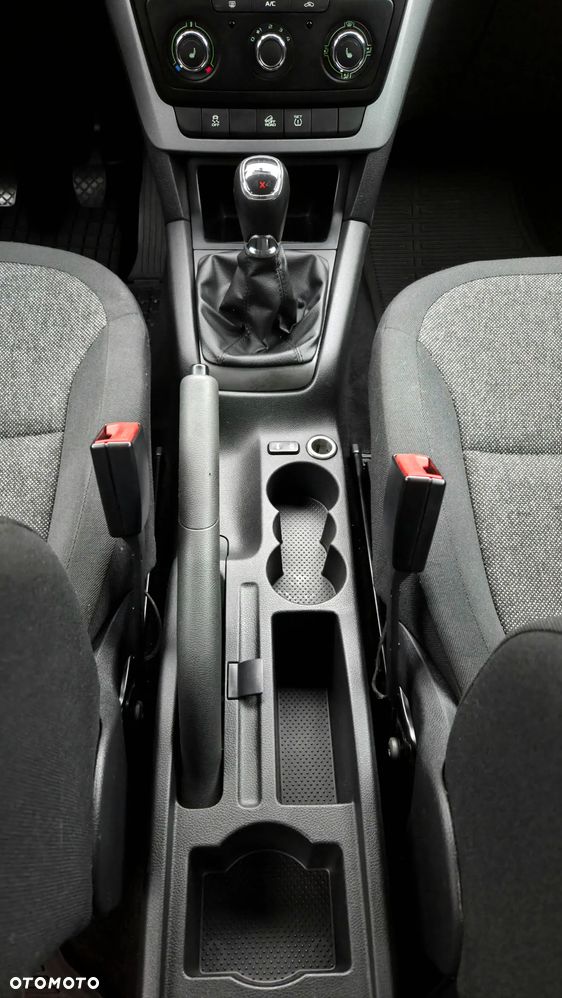 Skoda Yeti Outdoor 2.0 TDI 4x4 Active - 21