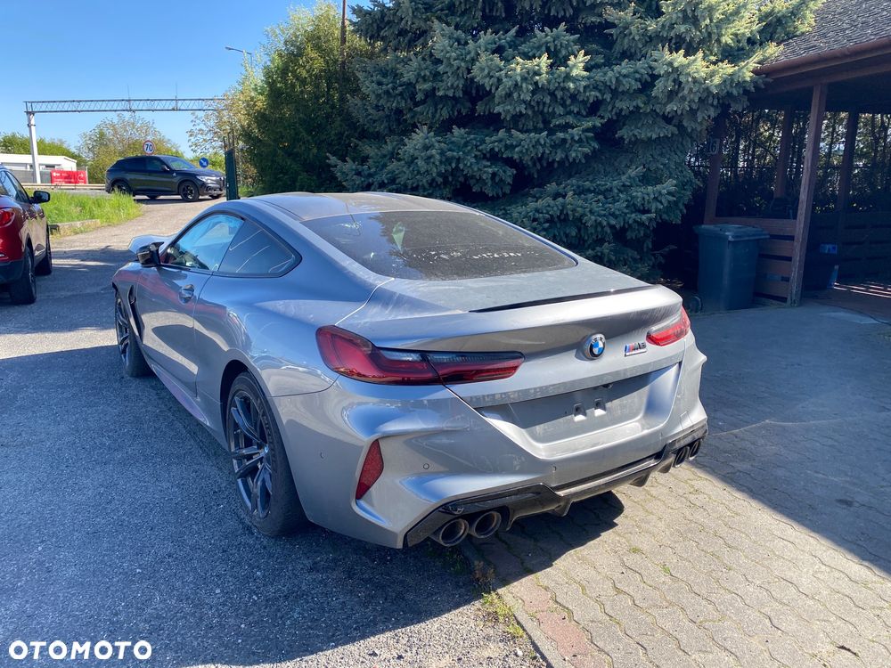 BMW M8 - 8