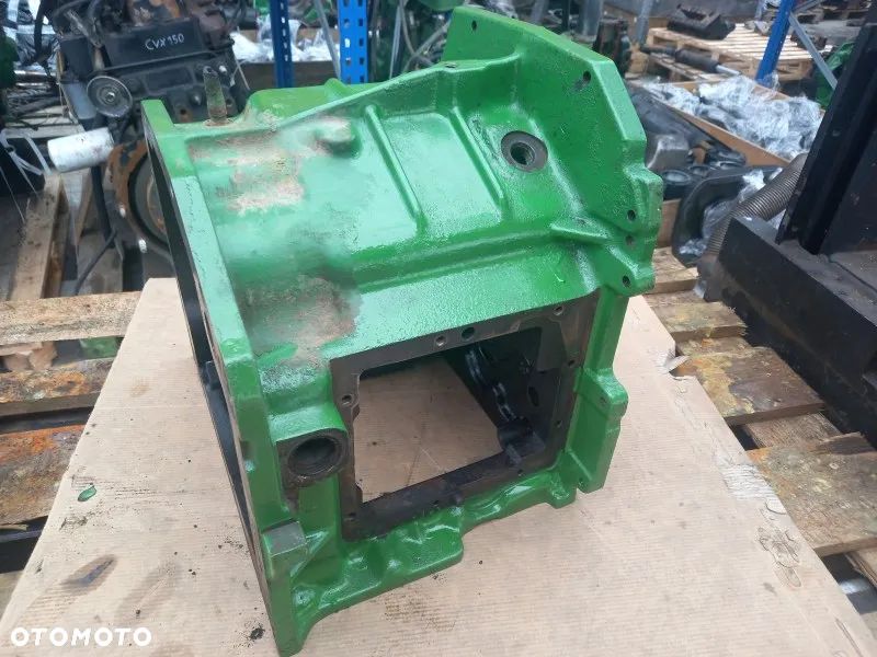 Obudowa skrzyni John Deere 6230 Premium - 1