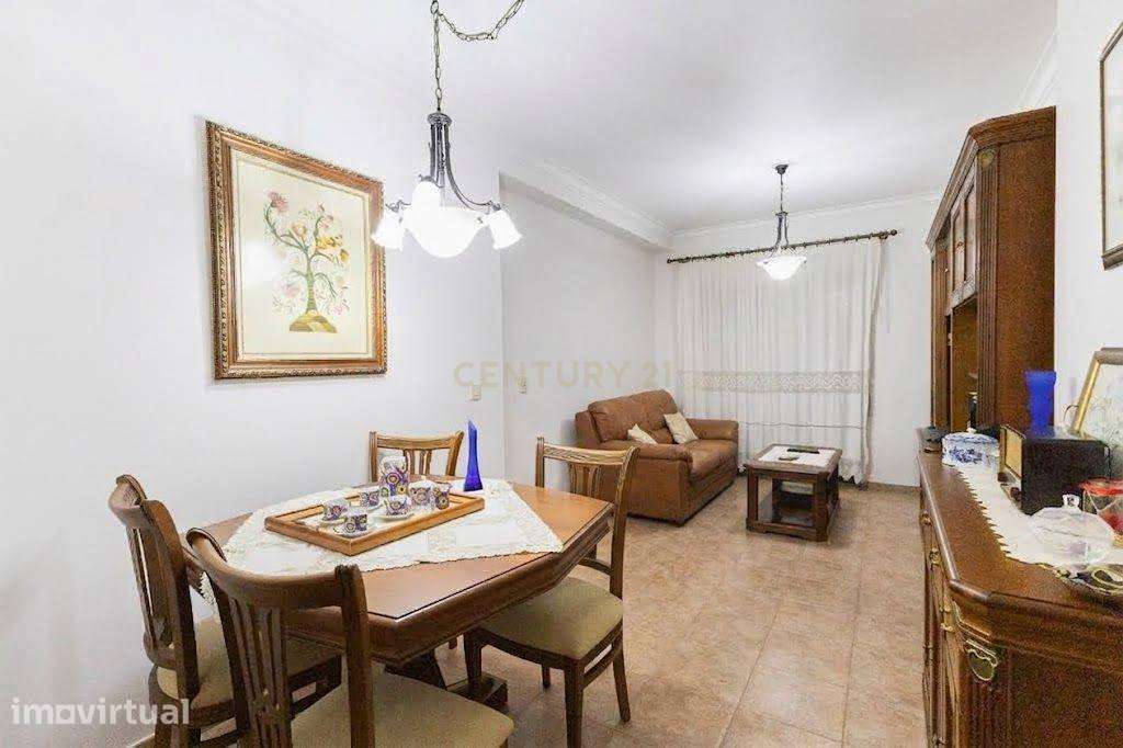 T2 com terraço e garagem em Santa Clara, Coimbra — 235.000 € - Grande imagem: 3/21