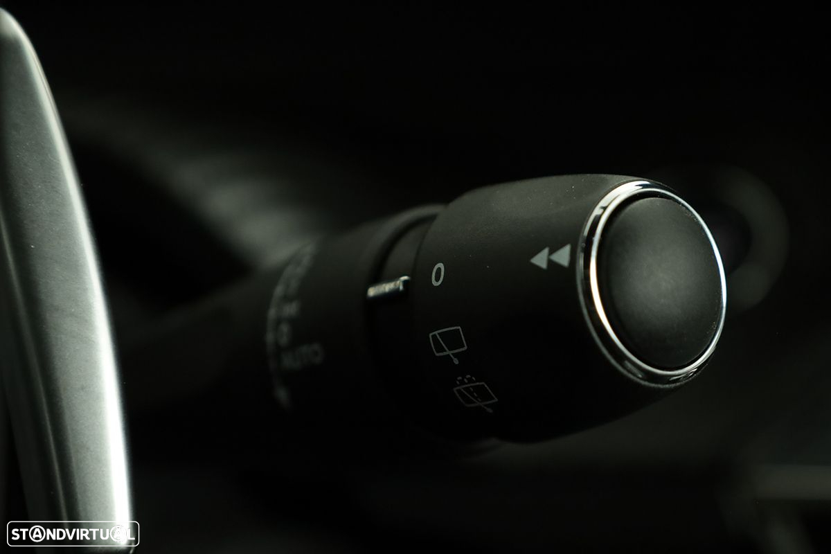 Peugeot 2008 1.2 PureTech GT EAT8 - 19