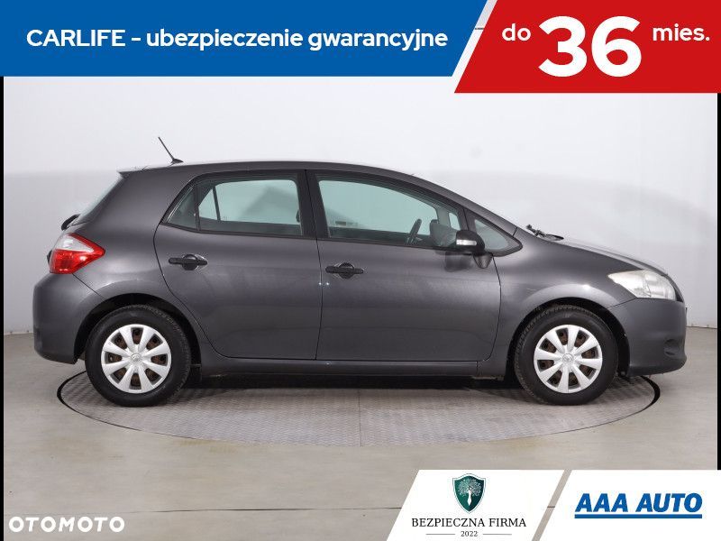 Toyota Auris - 8