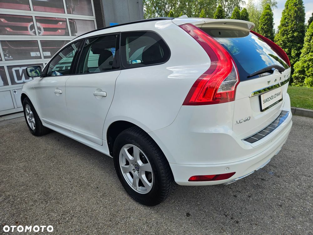Volvo XC 60 D4 Drive-E Momentum - 16