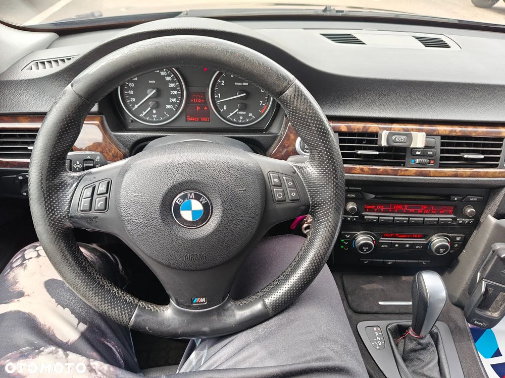 BMW Seria 3 325i - 20
