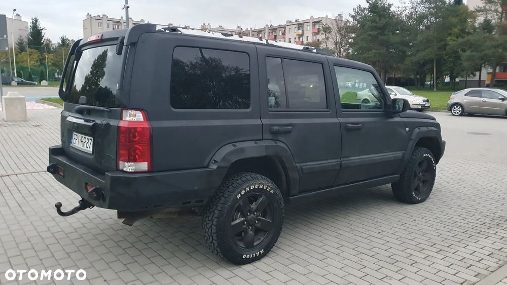 Jeep Commander - 14