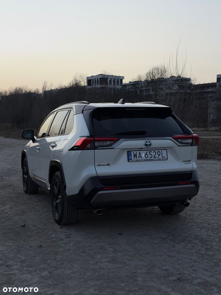 Toyota RAV4 2.5 Hybrid Black Edition by JBL 4x4 - 7