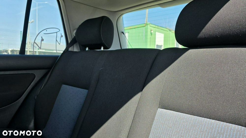 Volkswagen Golf - 12