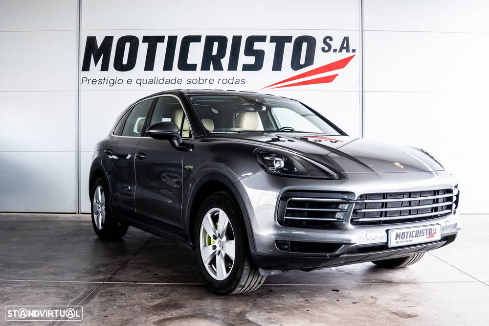 Porsche Cayenne - 2
