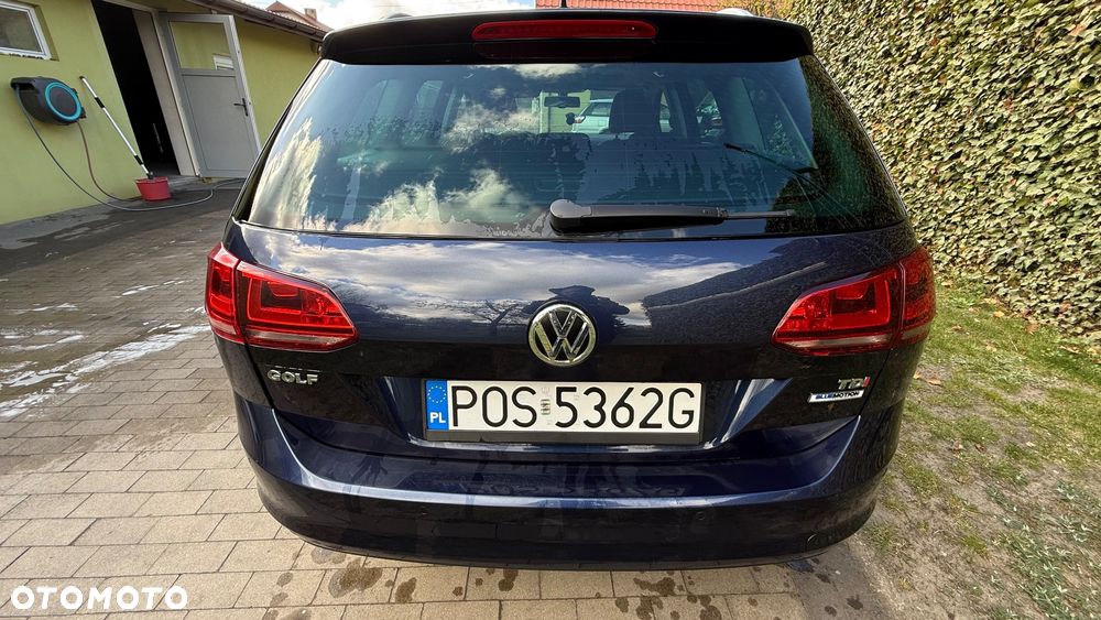 Volkswagen Golf - 6