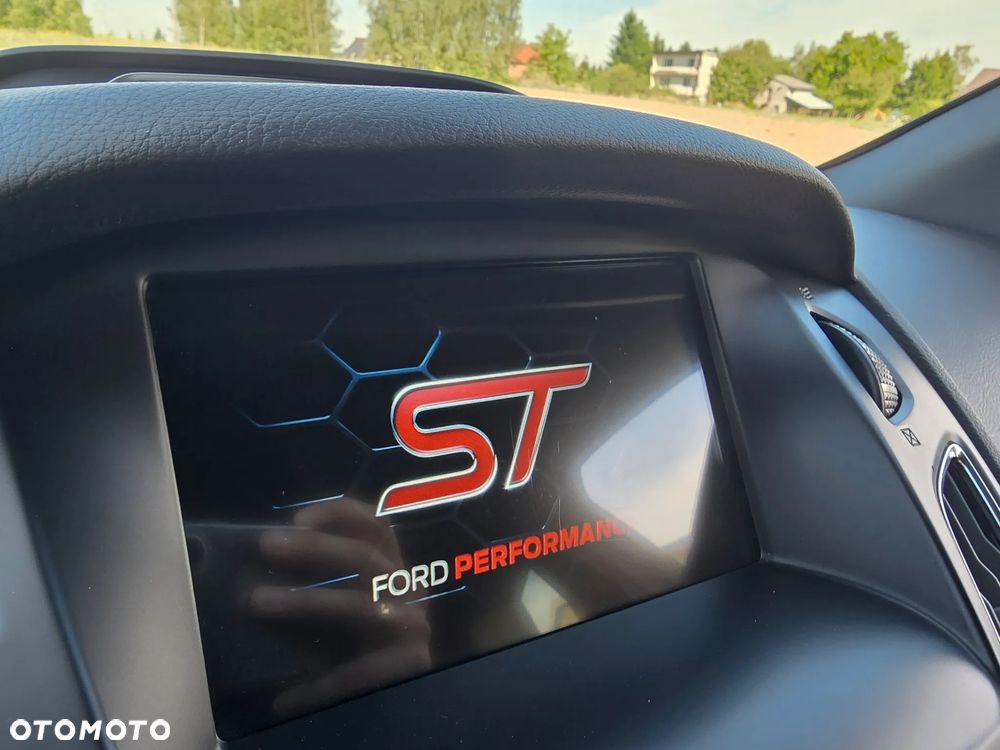 Ford Focus 2.0 EcoBoost ST mit Leder-Sport-Paket - 28