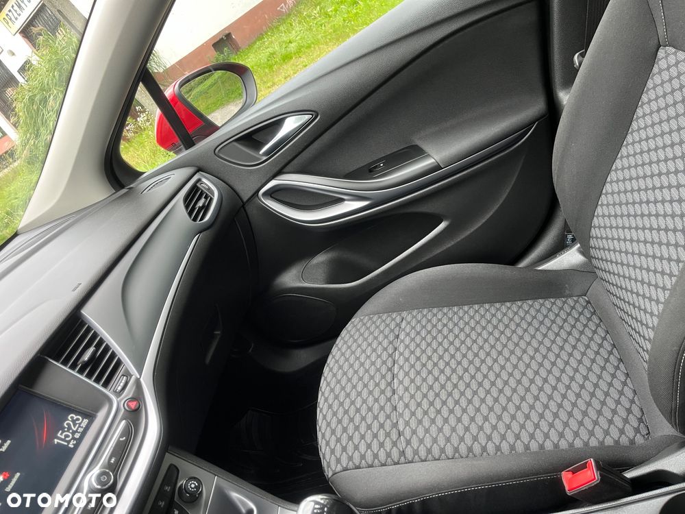 Opel Astra V 1.4 Essentia - 39