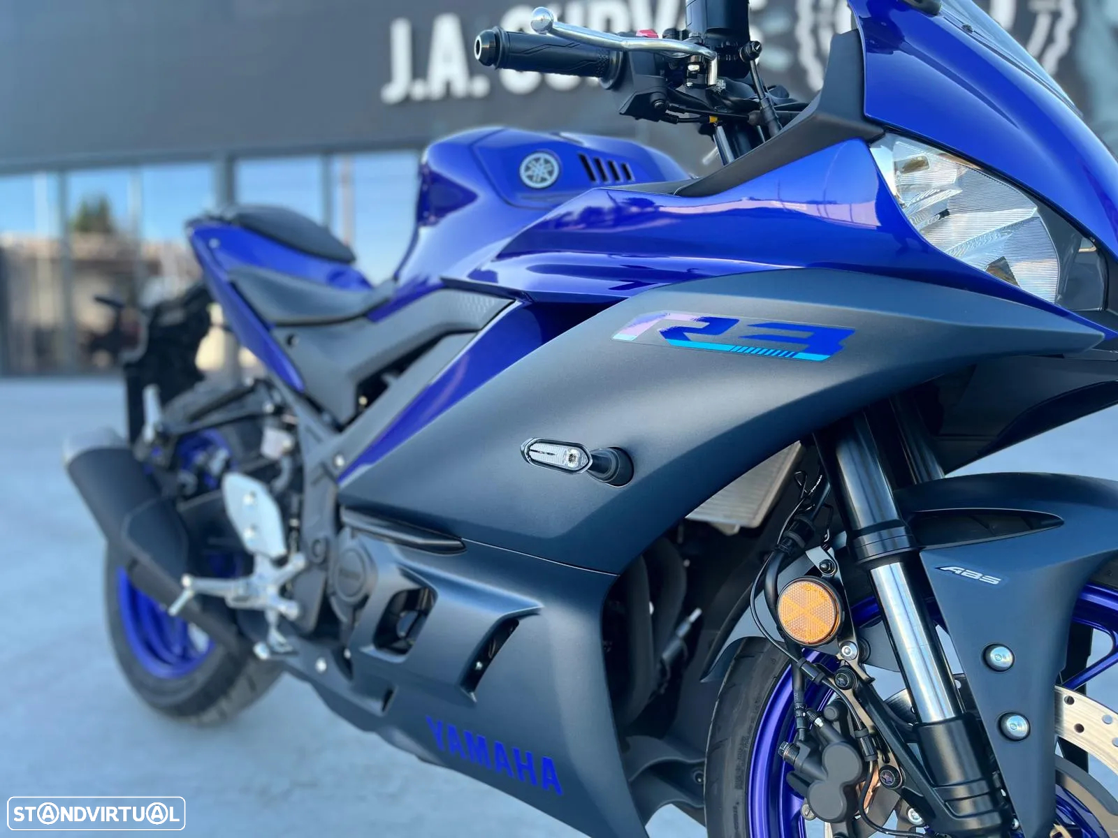 Yamaha R 3 ICON BLUE - 3