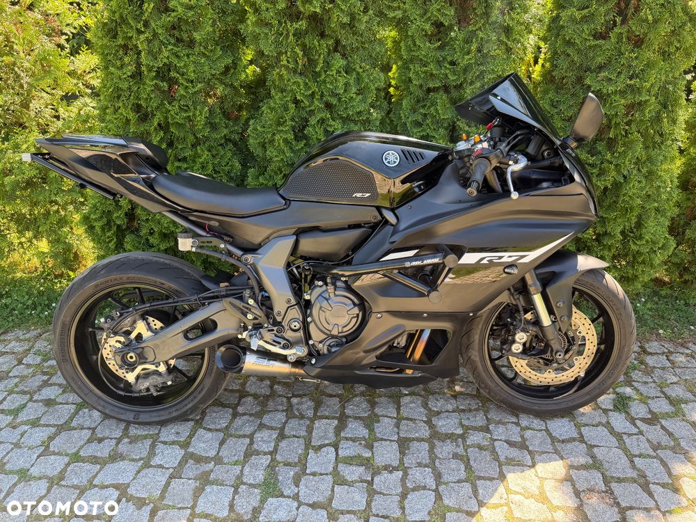 Yamaha R7 - 4