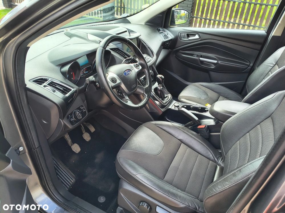 Ford Kuga 2.0 TDCi FWD ST-Line - 14