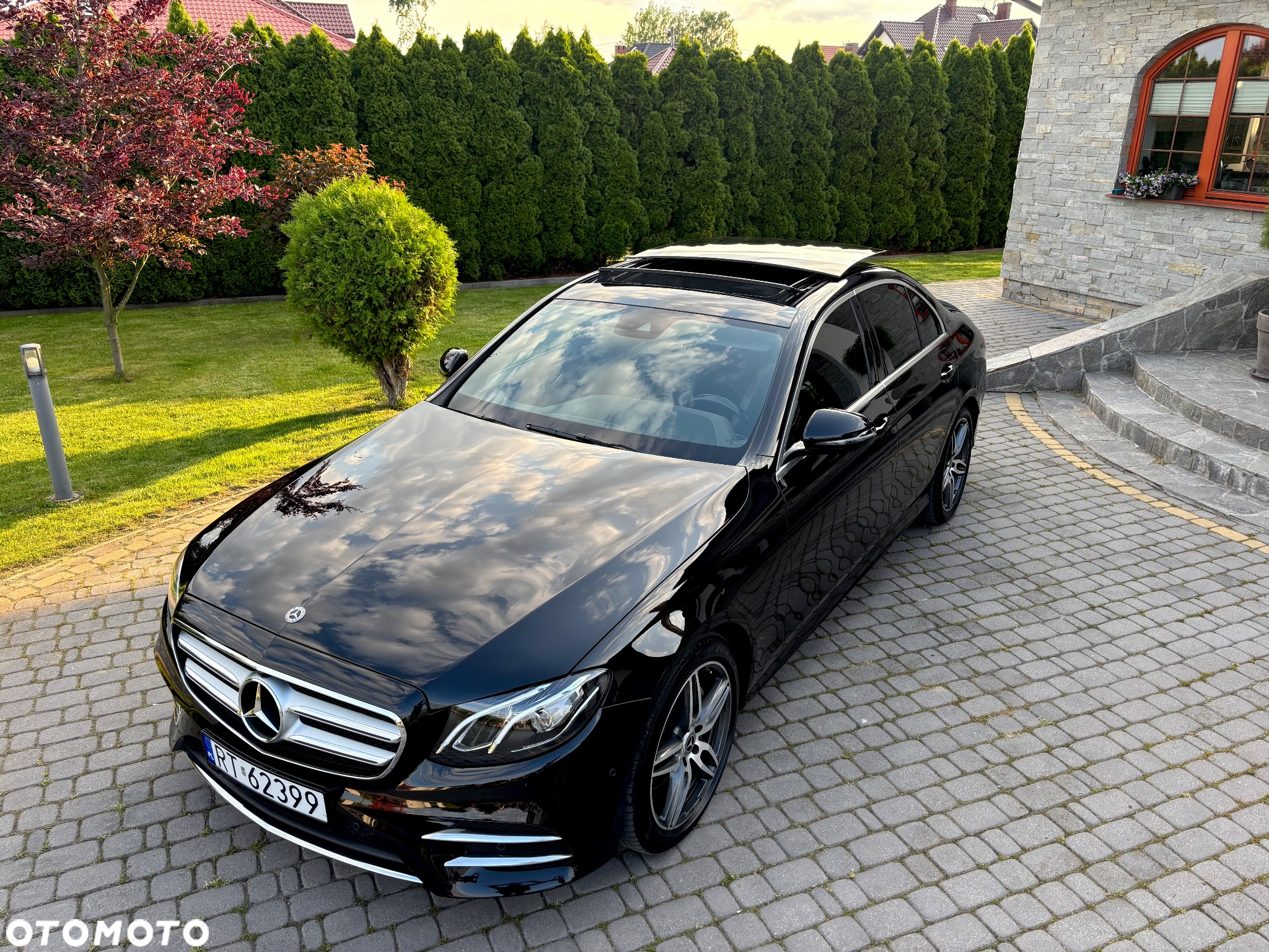 Mercedes-Benz Klasa E 220 d 9G-TRONIC AMG Line - 13