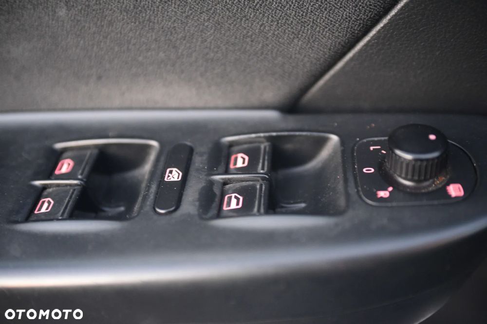 Volkswagen Passat 1.8 TSI Comfortline - 14