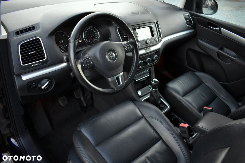 Volkswagen Sharan 2.0 TDI Highline - 24