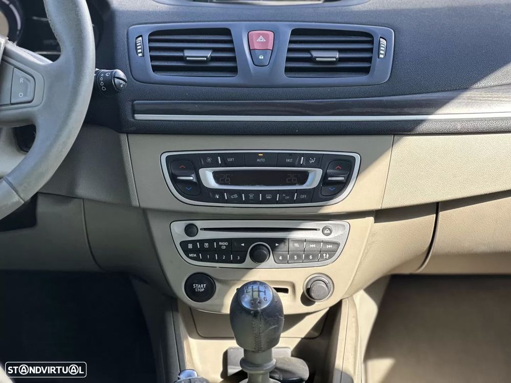 Renault Mégane Sport Tourer 1.5 dCi Dynamique S - 20