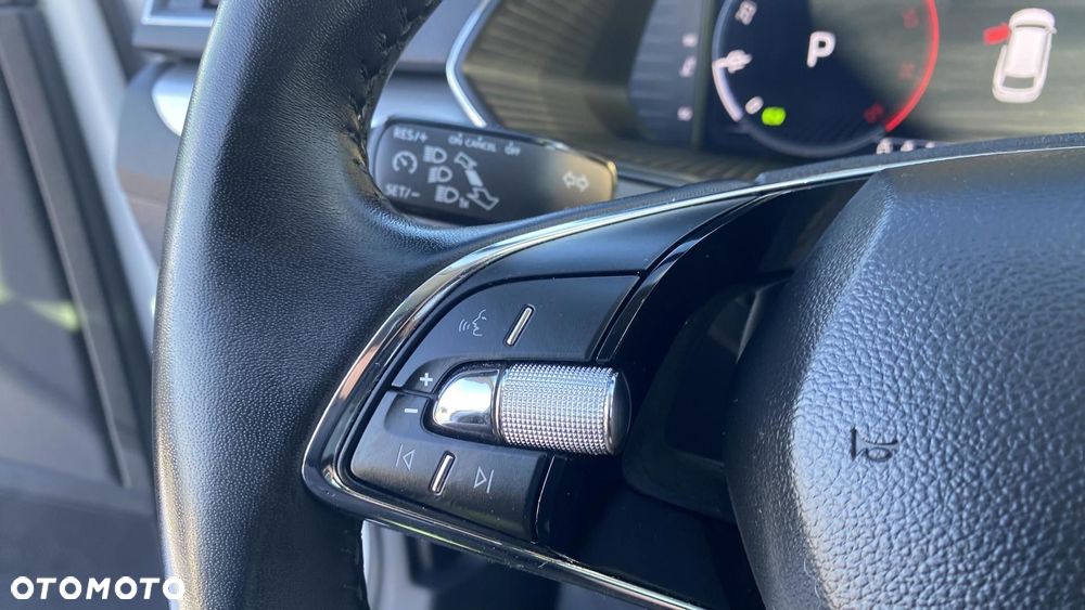 Skoda Superb 2.0 TDI SCR Ambition DSG - 22