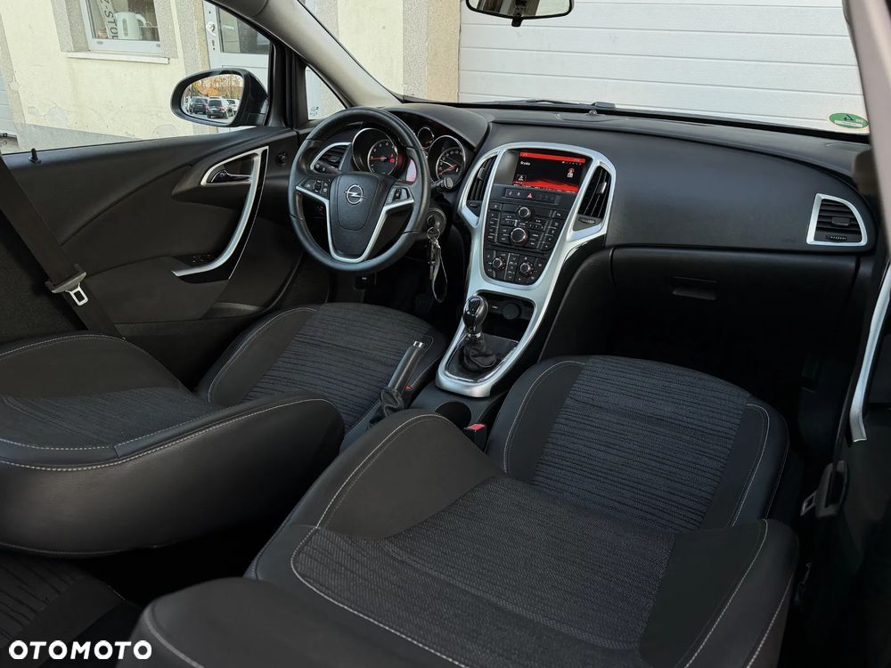 Opel Astra 1.6 Cosmo - 27