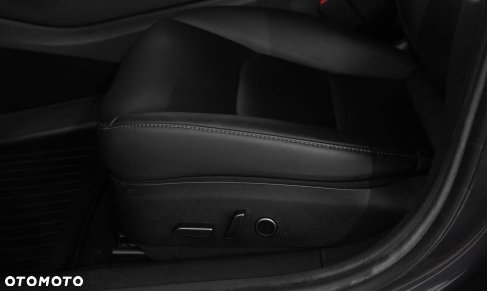 Tesla Model 3 - 23