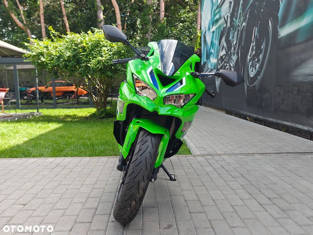 Kawasaki ZX - 3