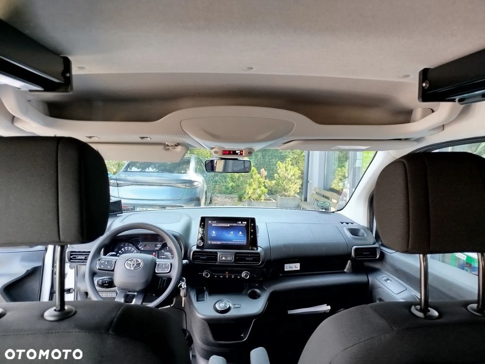 Toyota Proace City - 11