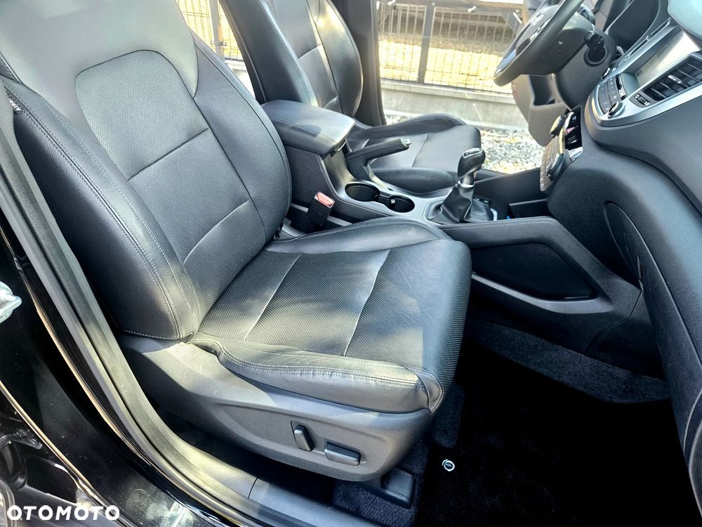 Hyundai Tucson 1.6 Turbo 4WD Premium - 24