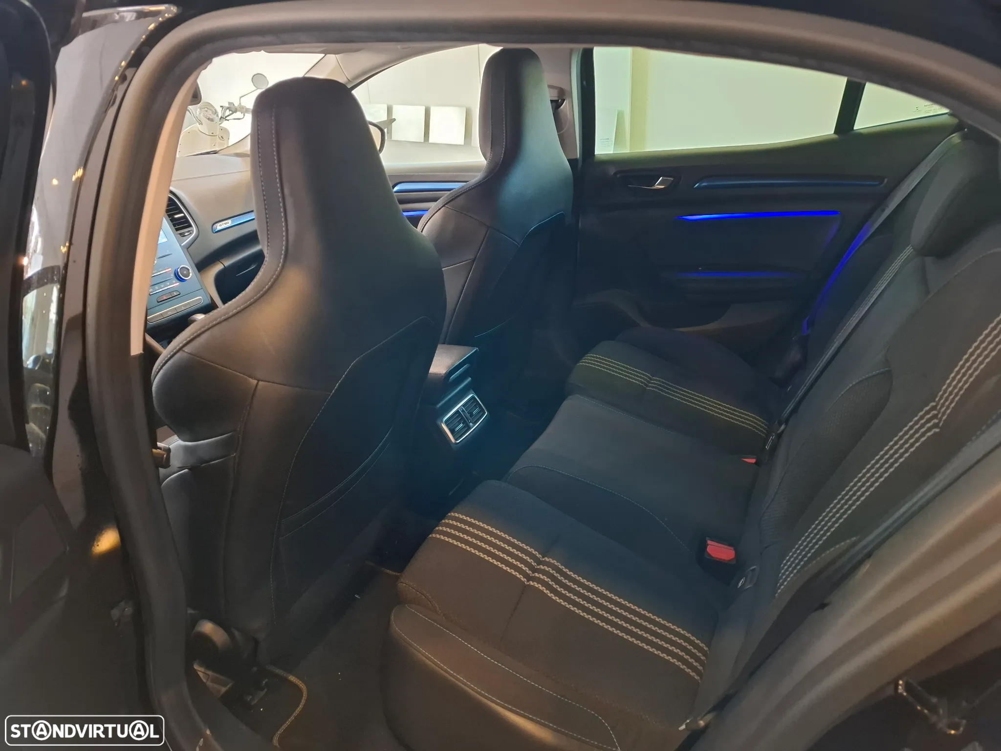 Renault Mégane 1.5 dCi GT Line EDC J18 - 14