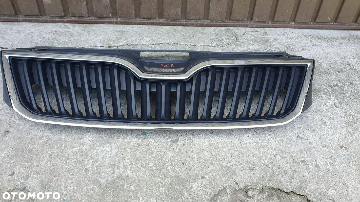 Skoda Rapid 5J grill atrapa chłodnicy - 4