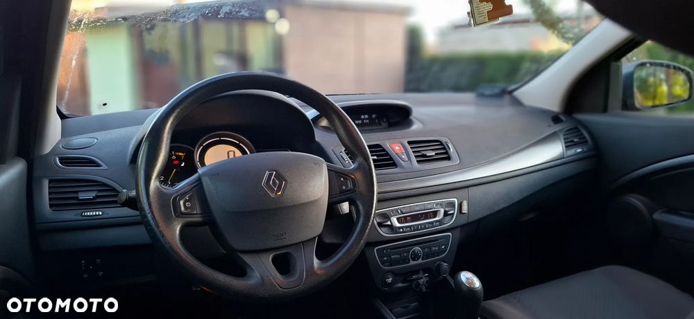 Renault Megane 1.6 16V Expression Euro5 - 13