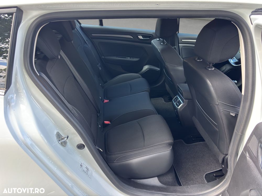 Renault Megane BLUE dCi 115 BUSINESS EDITION - 17