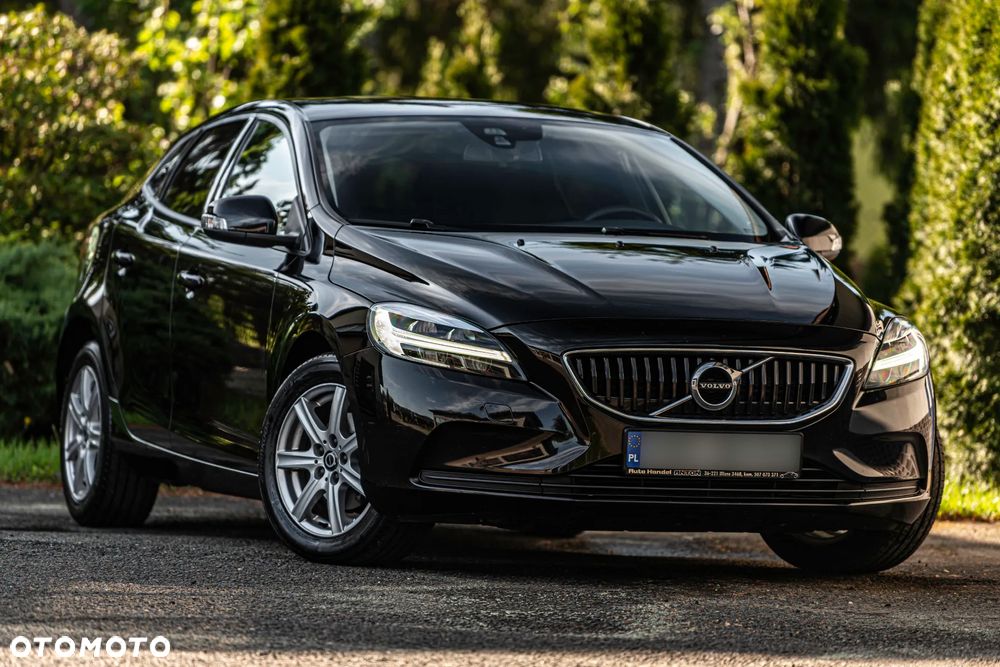 Volvo V40 D2 Momentum - 1