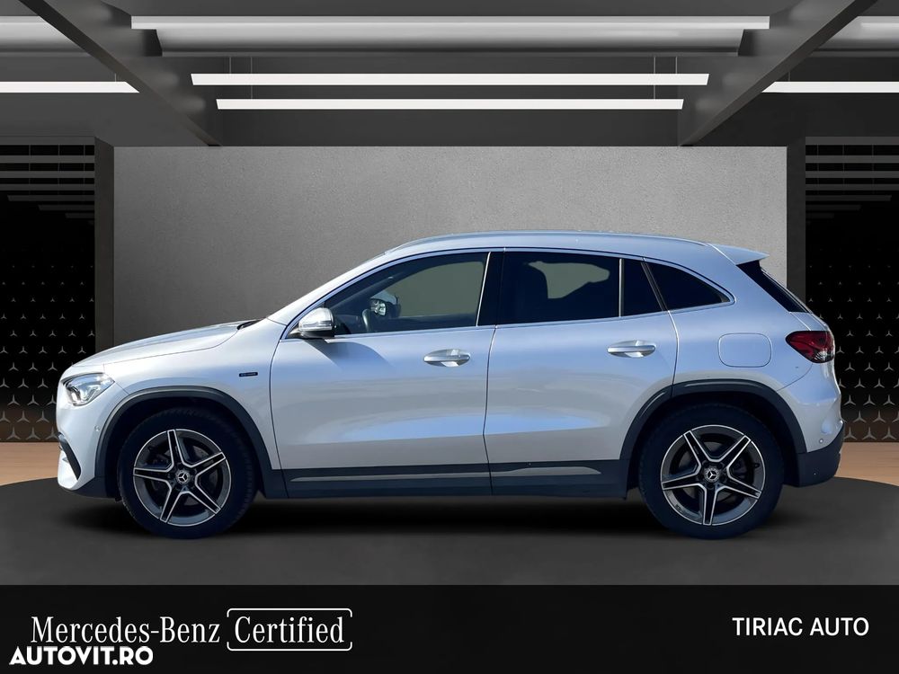 Mercedes-Benz GLA 250 e 8G-DCT - 4