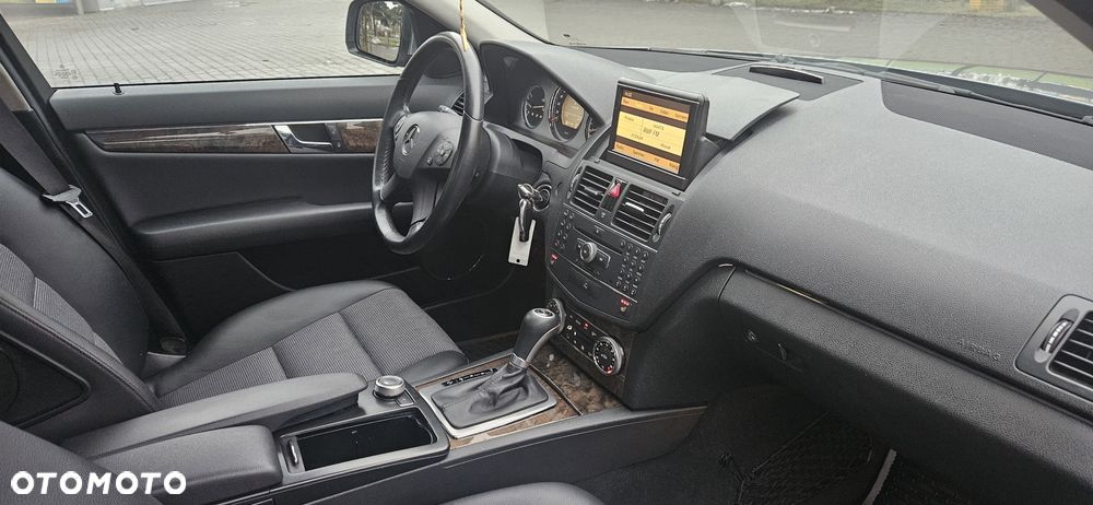 Mercedes-Benz Klasa C - 24