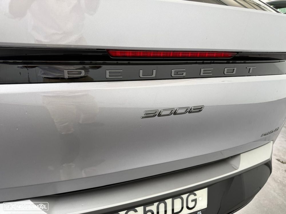 Peugeot 3008 1.6 Hybrid Allure Pack e-EAT8 - 12