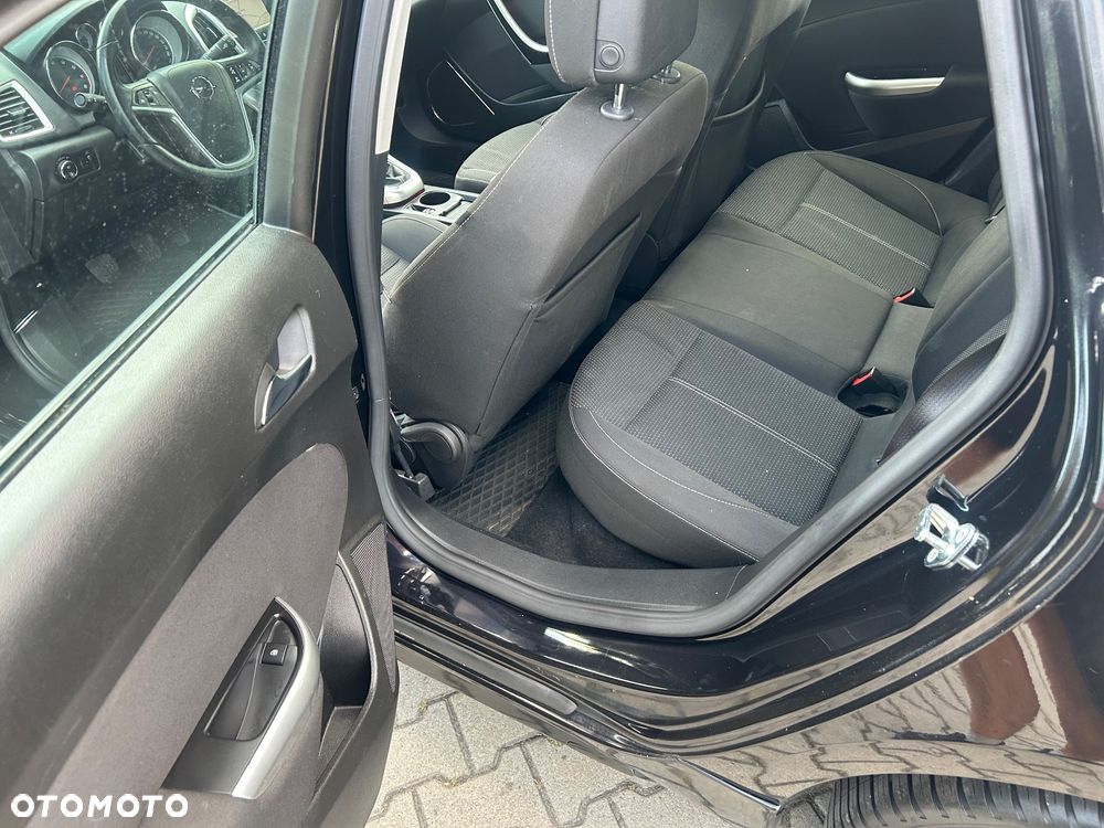 Opel Astra 1.6 Turbo - 15