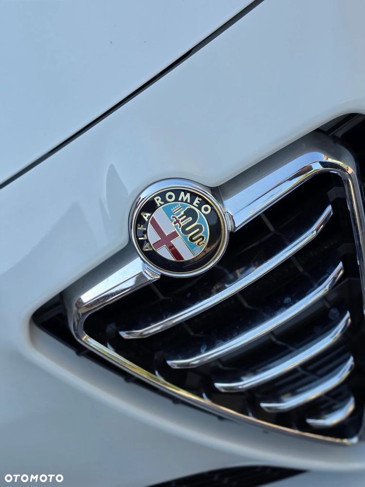 Alfa Romeo Giulietta - 2
