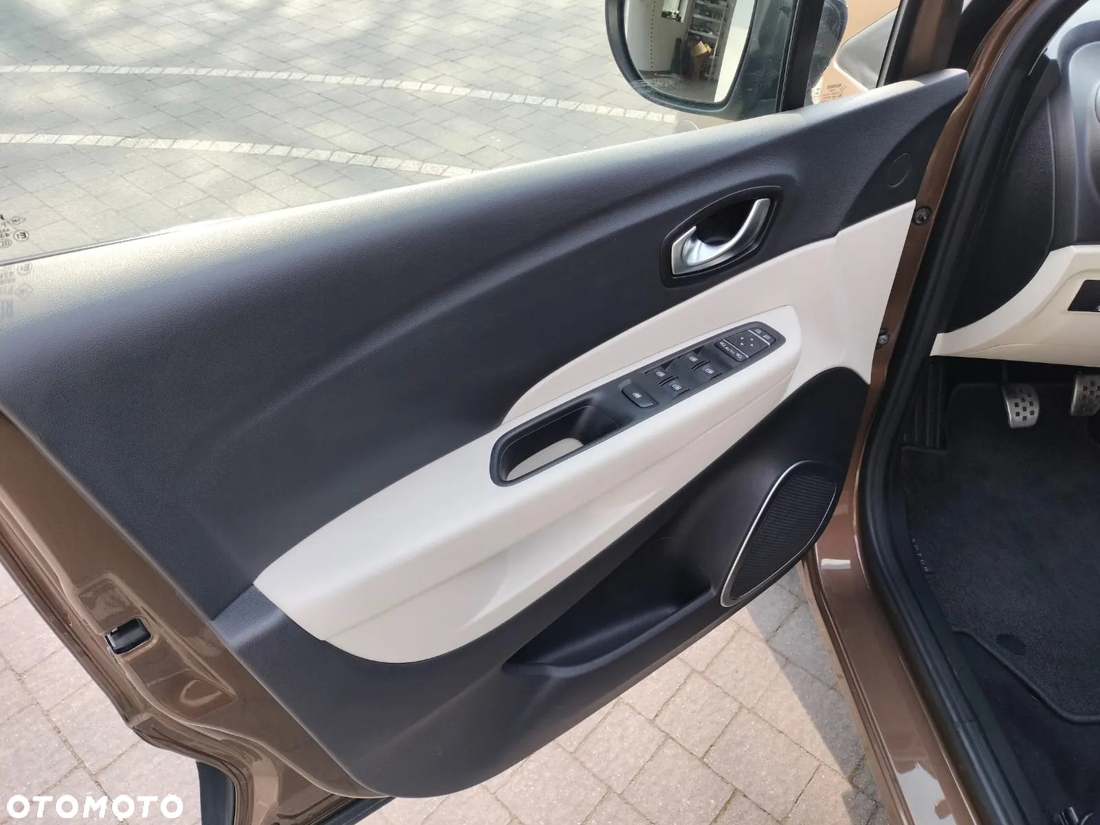 Renault Captur - 10
