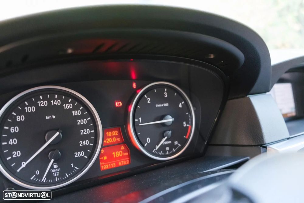 BMW 520 d Executive - 14